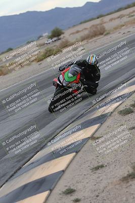 media/Sep-21-2025-Race Pace (Sun) [[98bf33ef95]]/Non Verified/3-Turn 15 Inside (9am)/